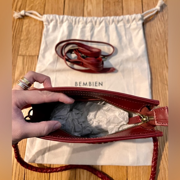 NWOT Bembien Cece Handwoven Leather Convertible Crossbody Shoulder Clutch Rouge - Picture 3 of 10